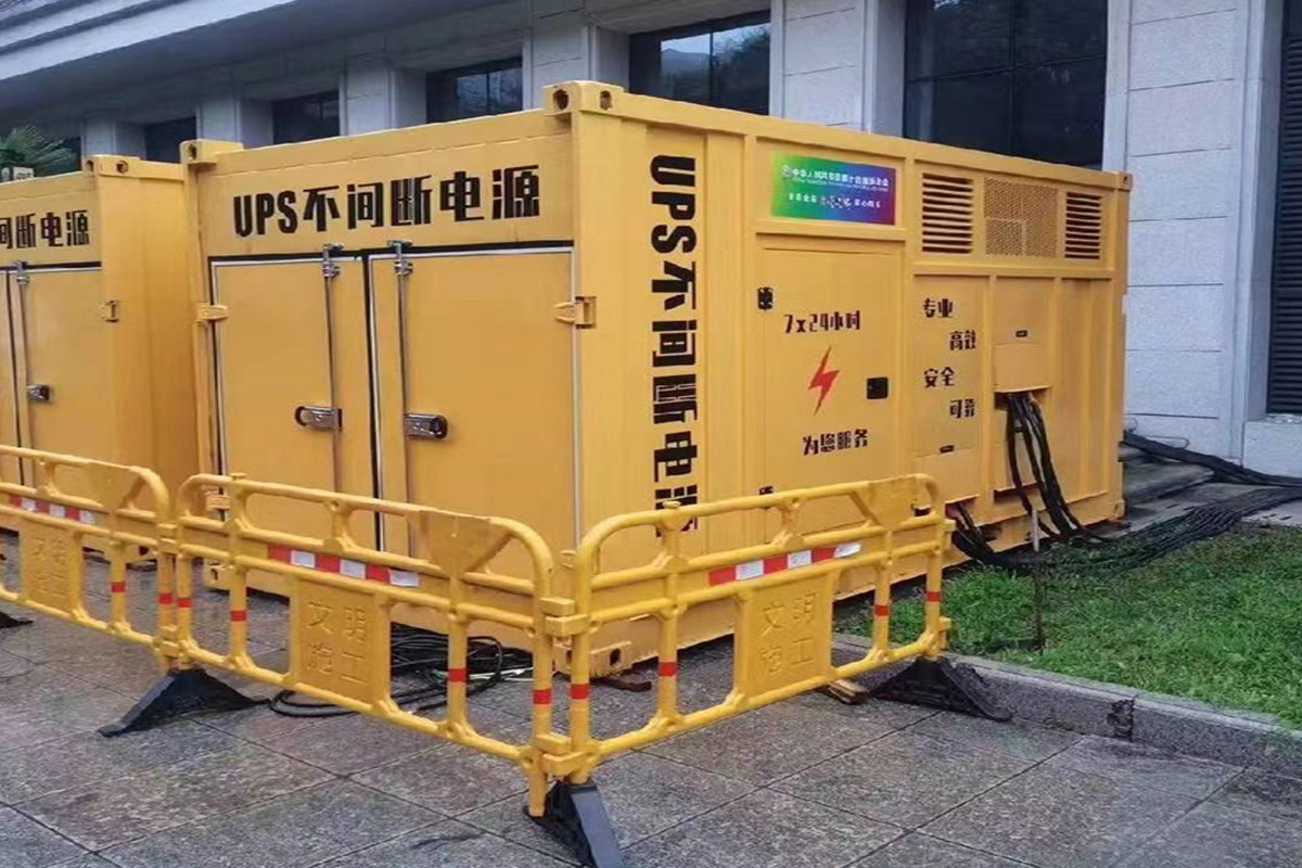 龙港发电机租赁施工现场
